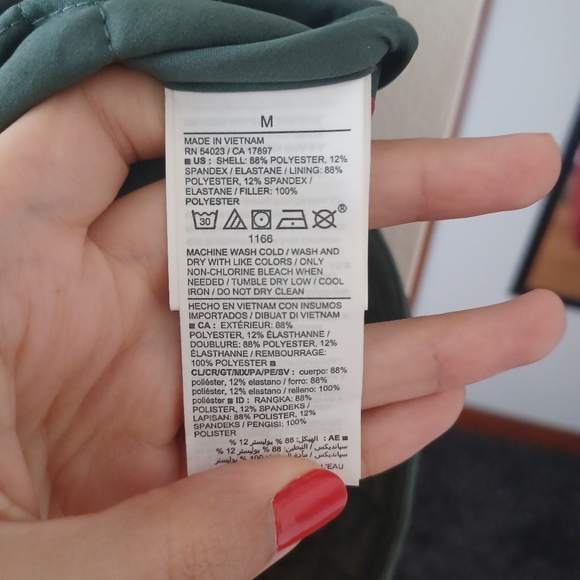 🆕️NWT Old Navy StretchTech Oversized Quilted Shacket - Picture 16 of 16